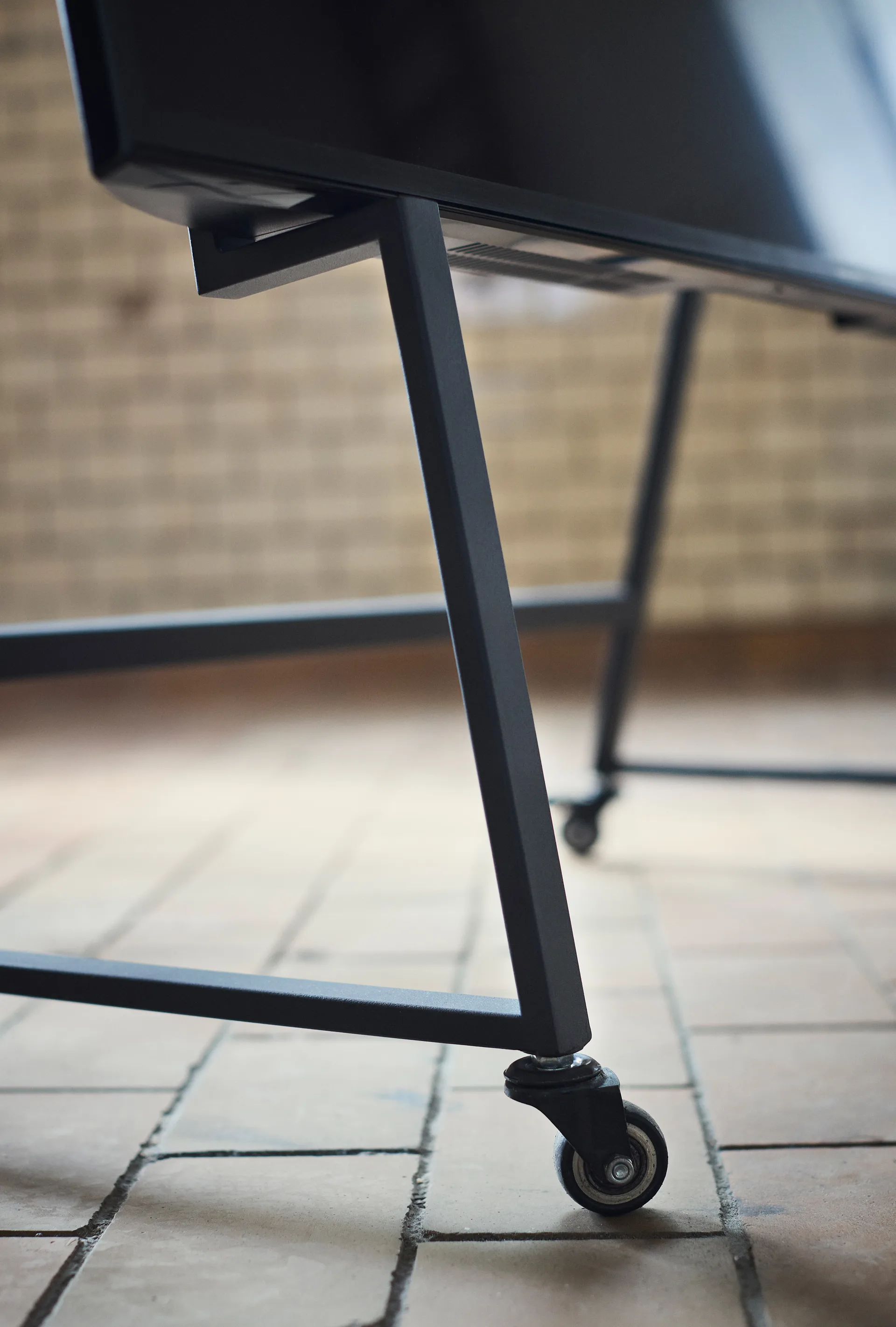 Stojak pod TV Tenji, Black MUUBS