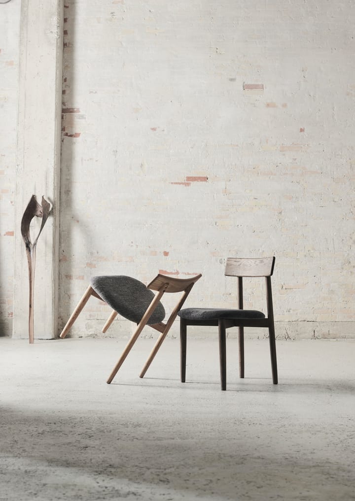 Tetra krzesło z siedziskiem - Tkanina w kolorze betonu-naturalny olejowany dąb - MUUBS