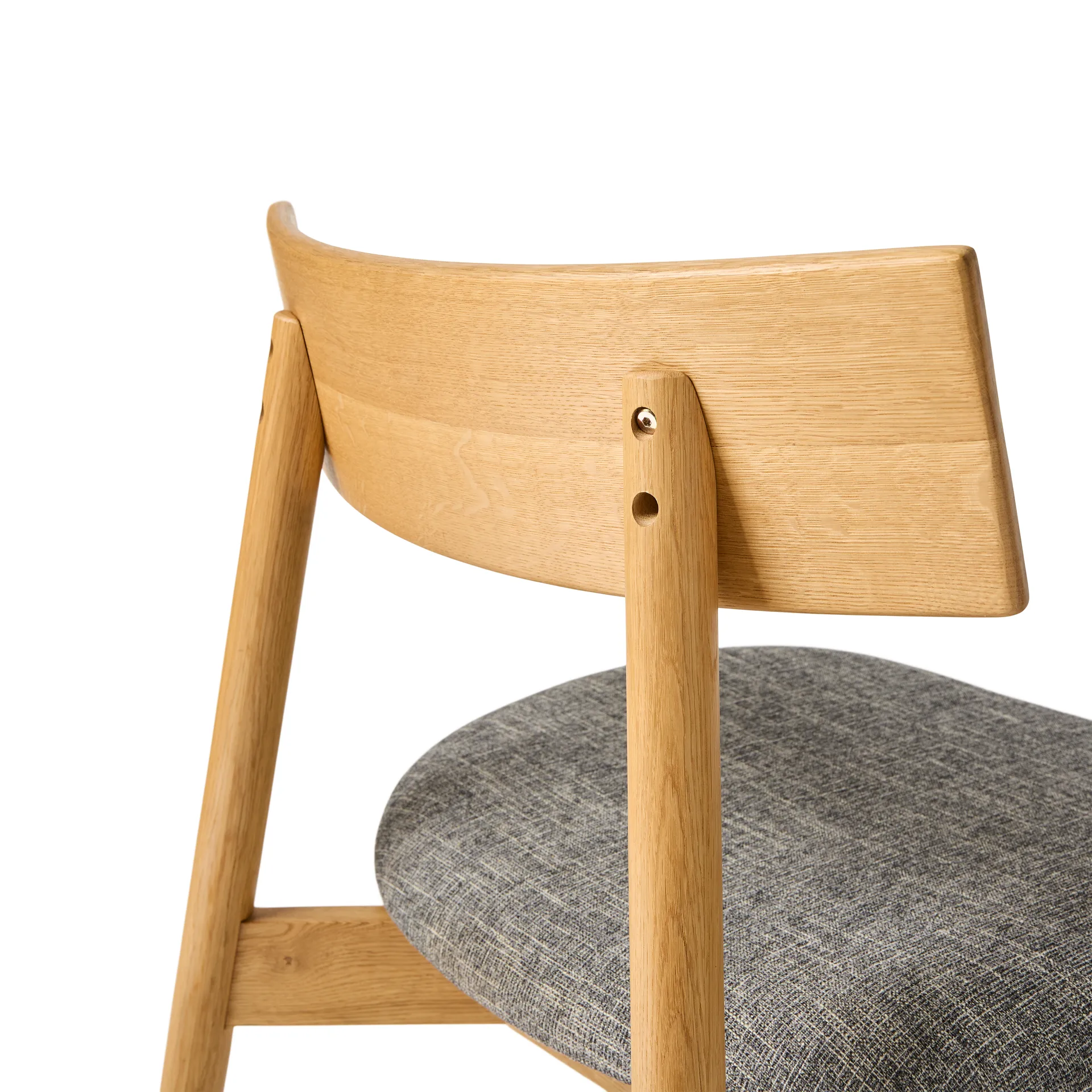Tetra lounge chair, Tkanina w kolorze betonu–dąb olejowany naturalny MUUBS