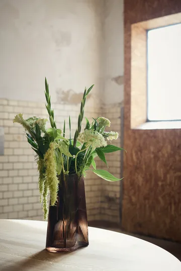 Wazon Ripe - Smoked brown, 26 cm - MUUBS