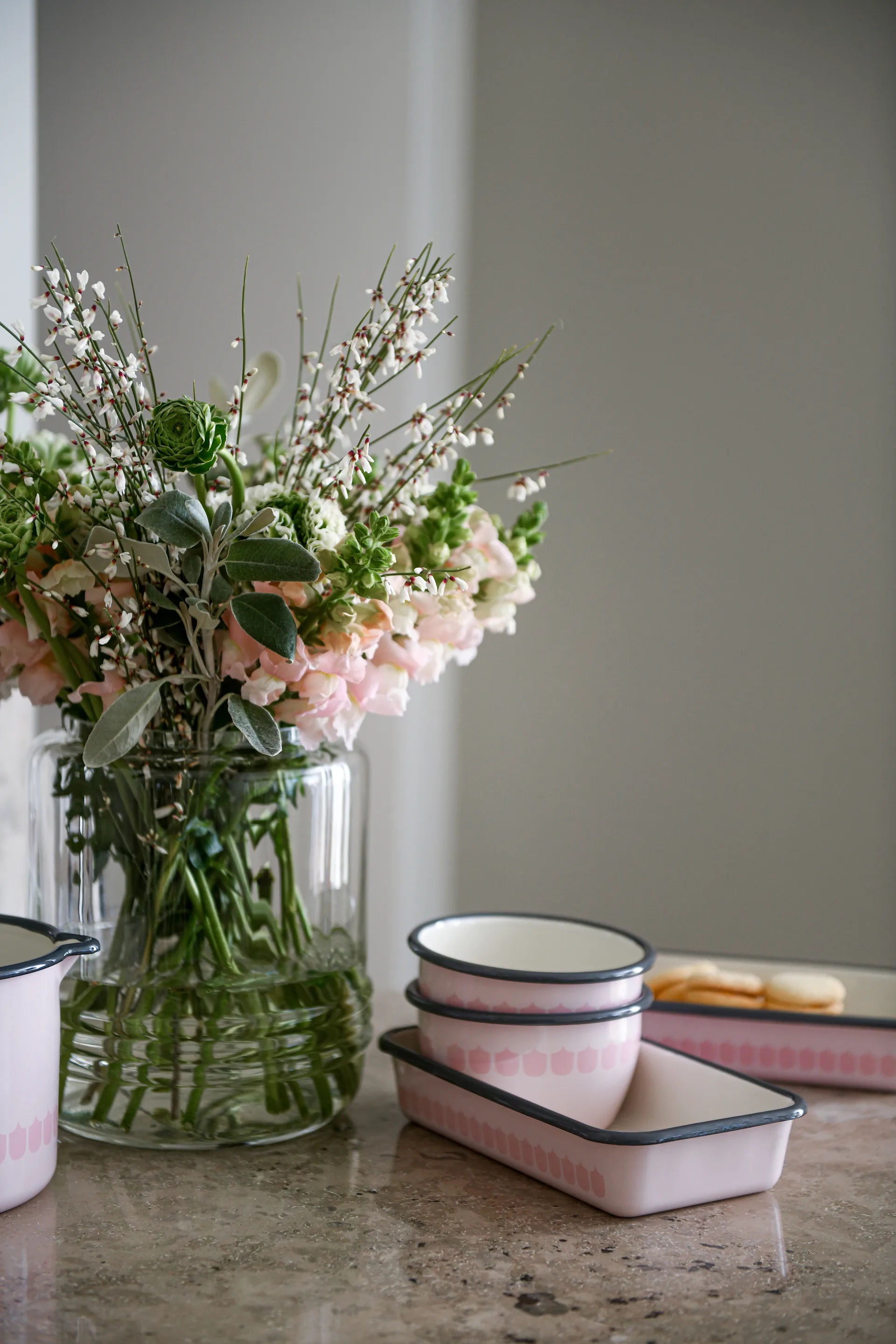 Forma emaliowana Vappu, Różowy Muurla