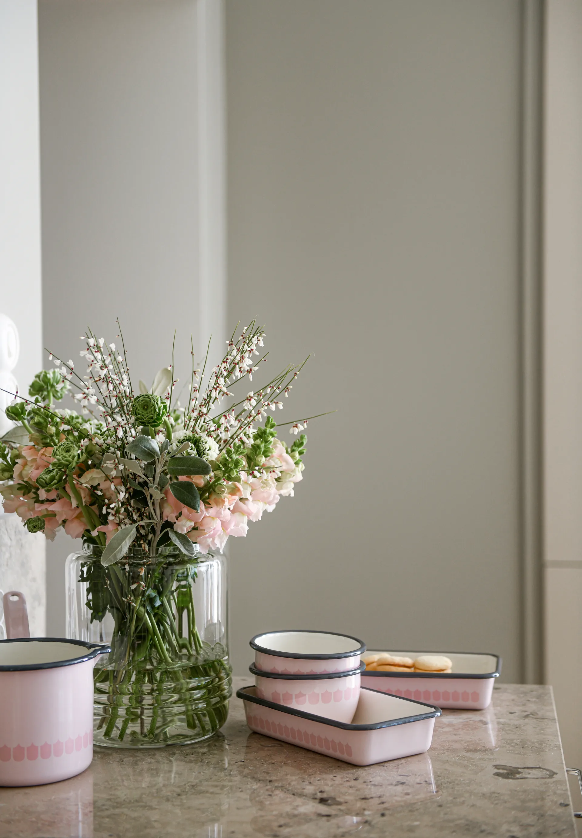 Forma emaliowana Vappu, Różowy Muurla