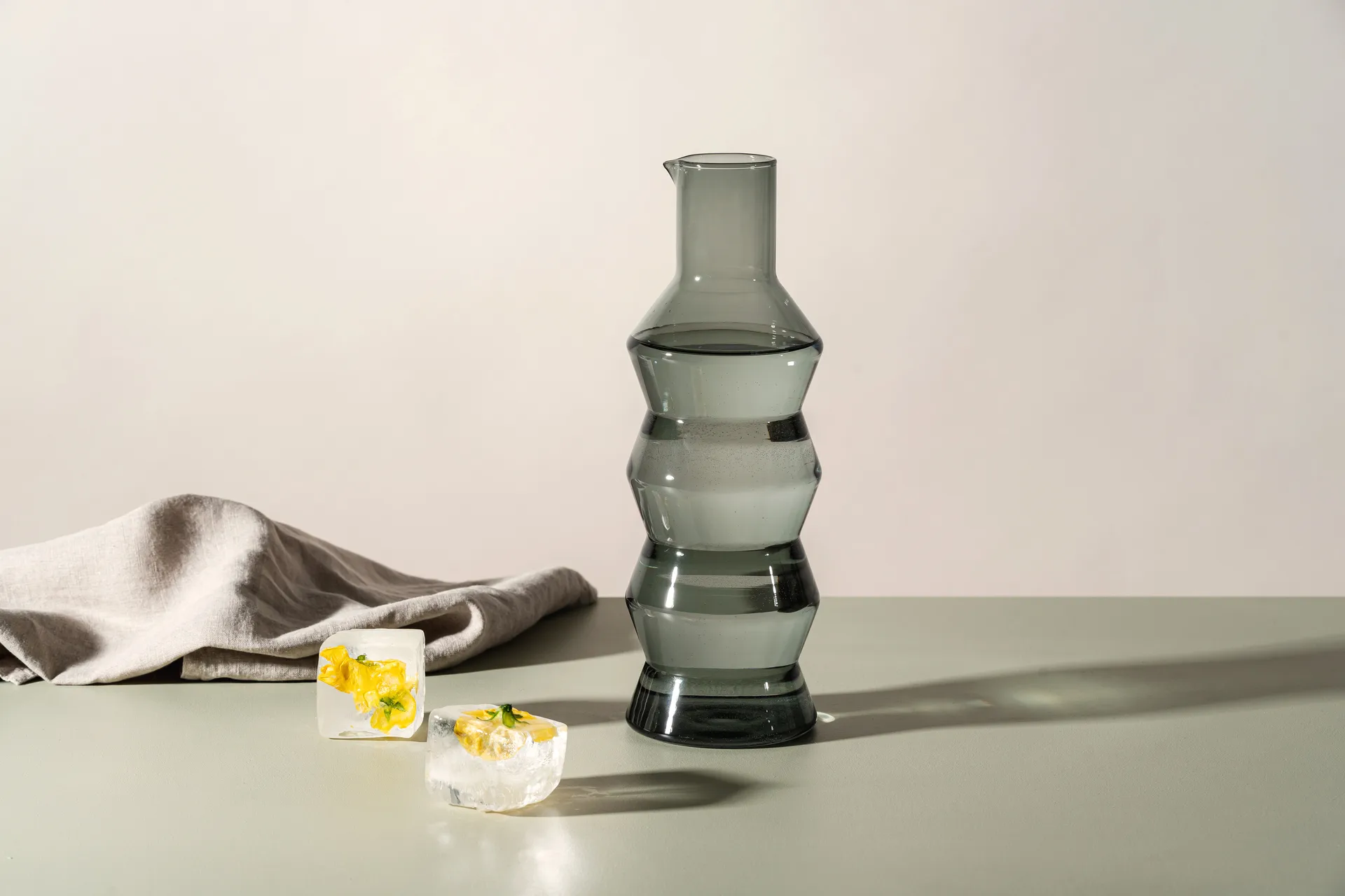 Karafka Waves 1,3 L, Szary Muurla