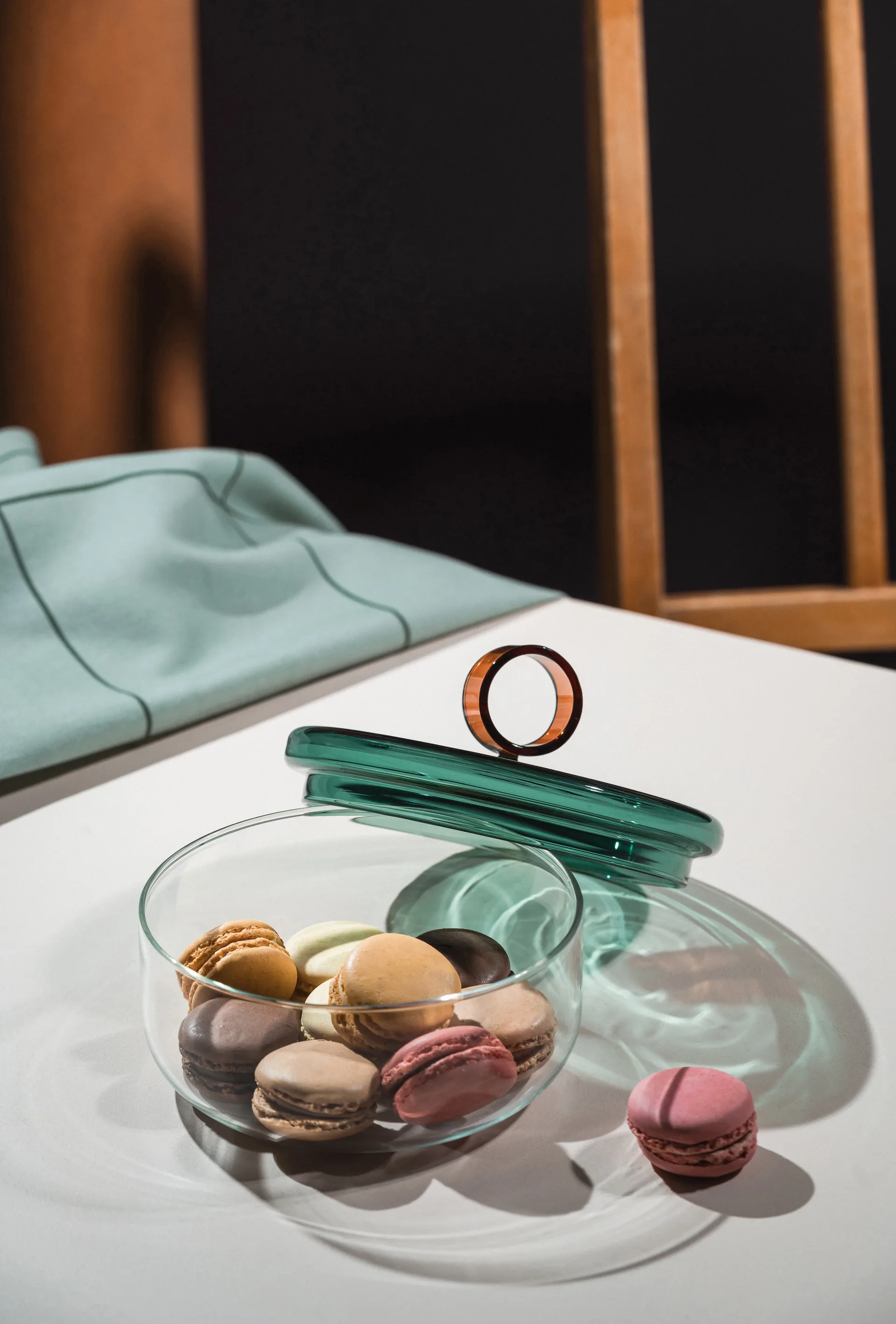 Miska z pokrywką Loop, niska, Ø15 cm, Klar-teal-amber Muurla