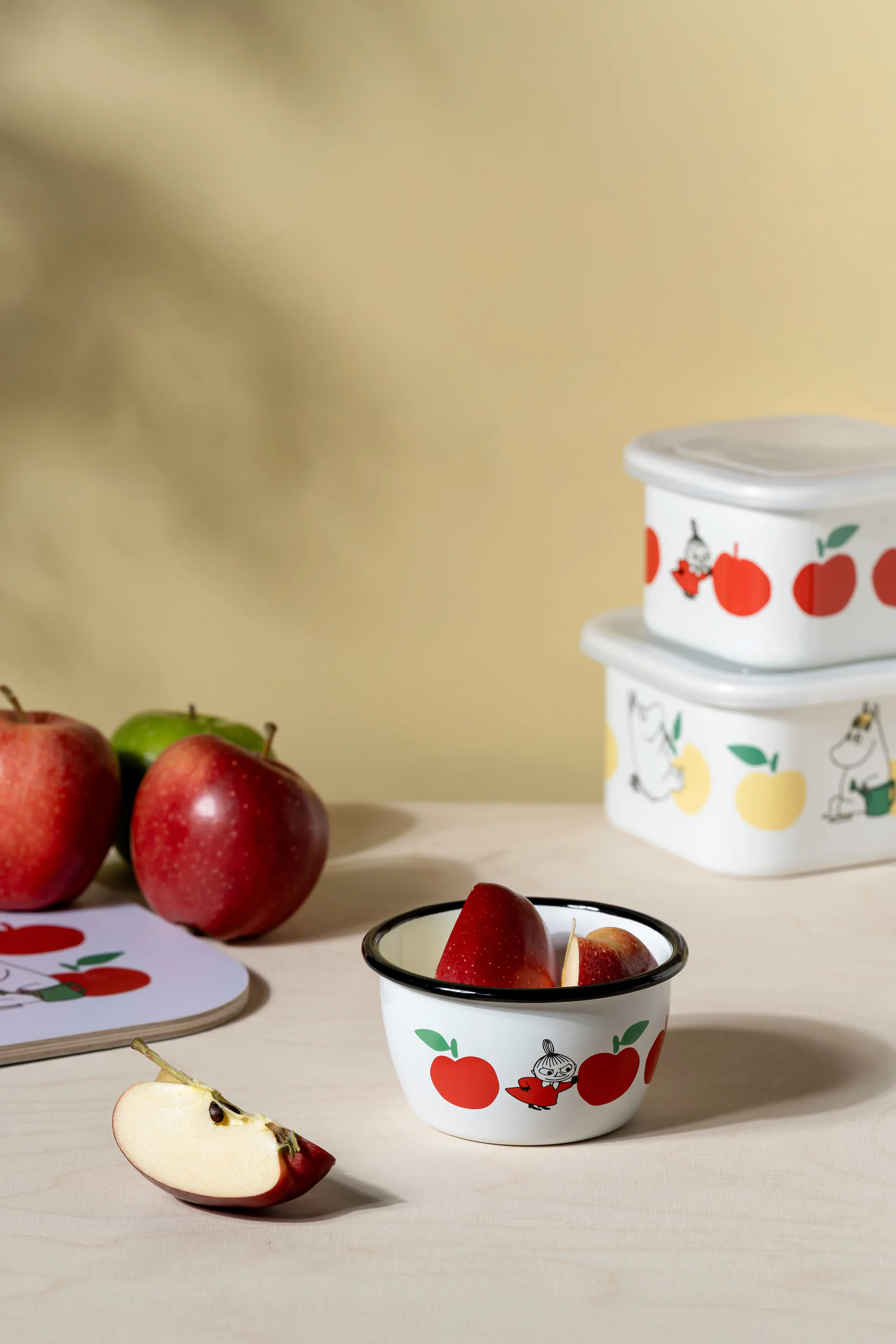 Mumin miska emaliowana 300 ml, Joyfull Apples-red Muurla