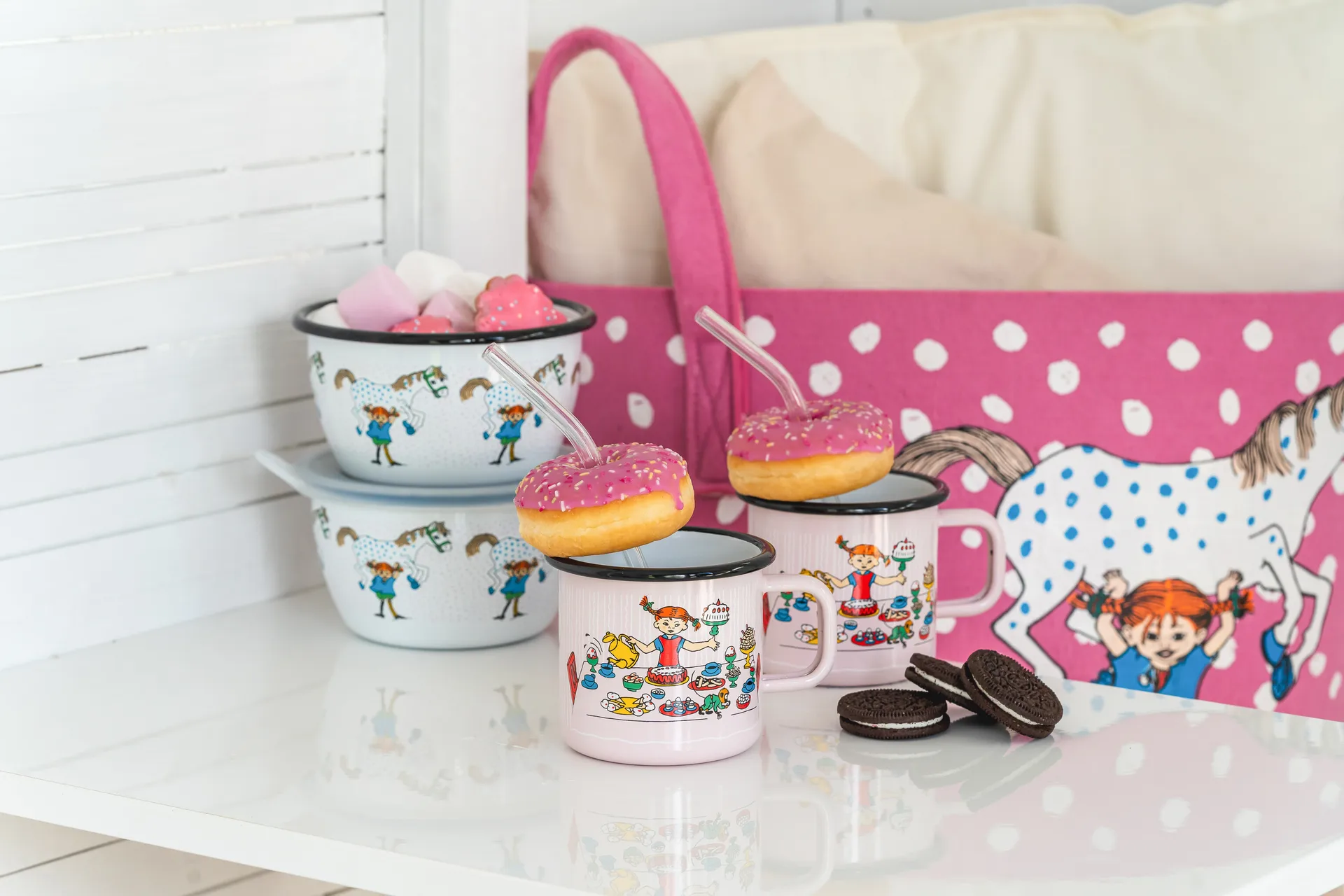 Pippi urodziny kubek emaliowany 370 ml, Różowy Muurla