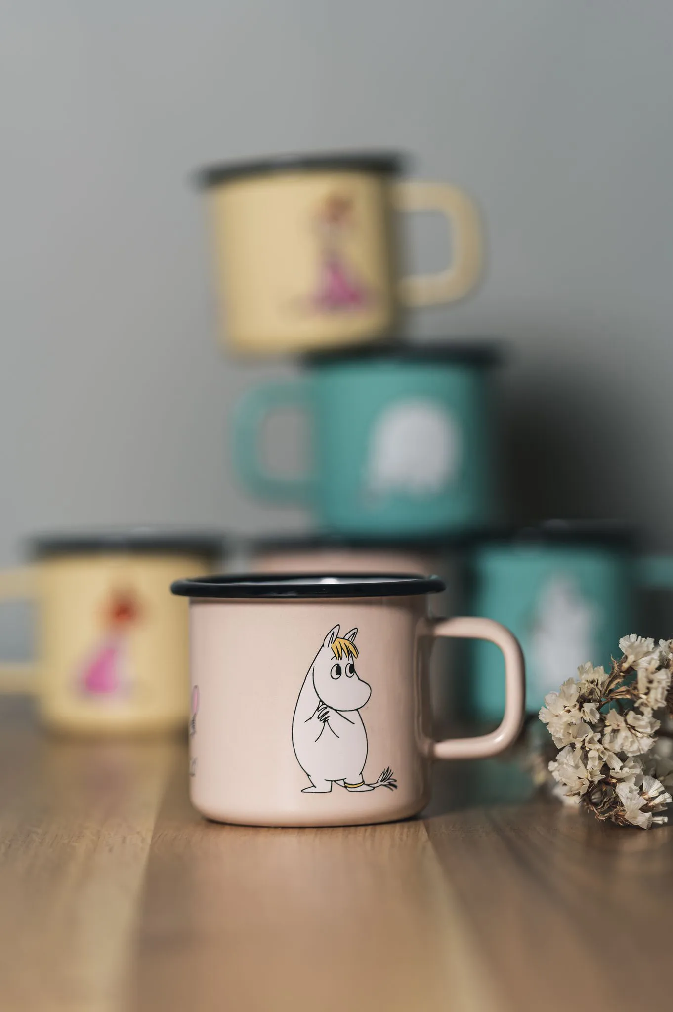 Snorkmaiden Retro emaliowany kubek 370 ml, Beżowy Muurla