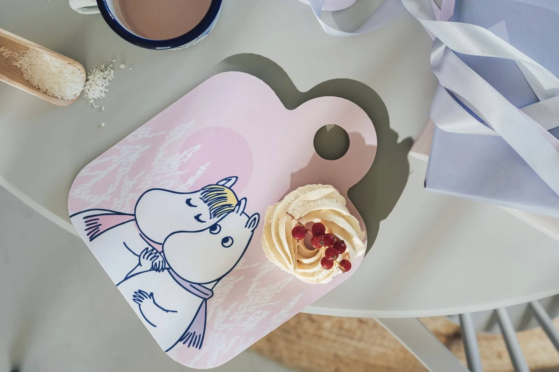 Taca Mumin Frosty Day Chop & Serve, 20x25 cm Muurla