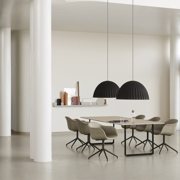 70/70 stół 295x108 cm, Solid smoked oak-White Muuto