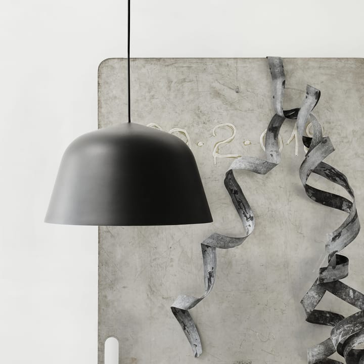 Ambit lampa wisząca - taupe, ø25 cm - Muuto