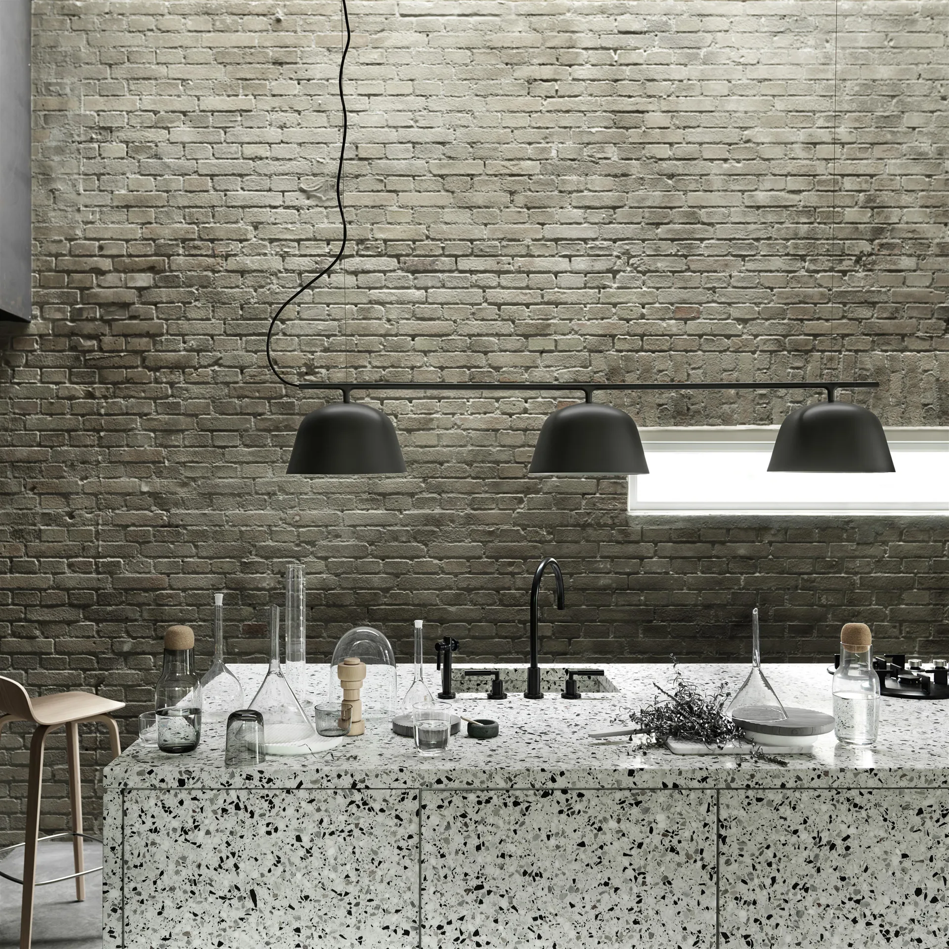 Ambit Rail lampa sufitowa, czarny Muuto