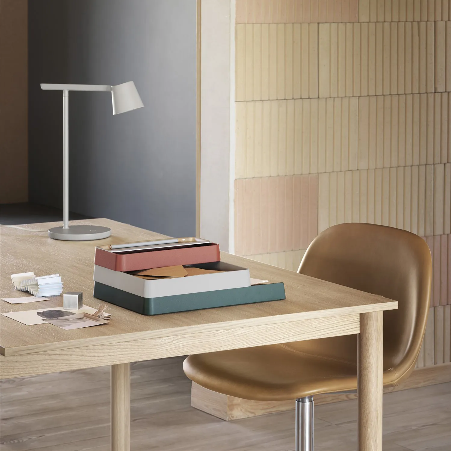 Arrange Desktop Taca 25x32 cm, Dark green Muuto