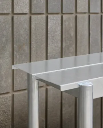Ławka Linear Steel Bench 110x34 cm - Warm galvanized steel - Muuto