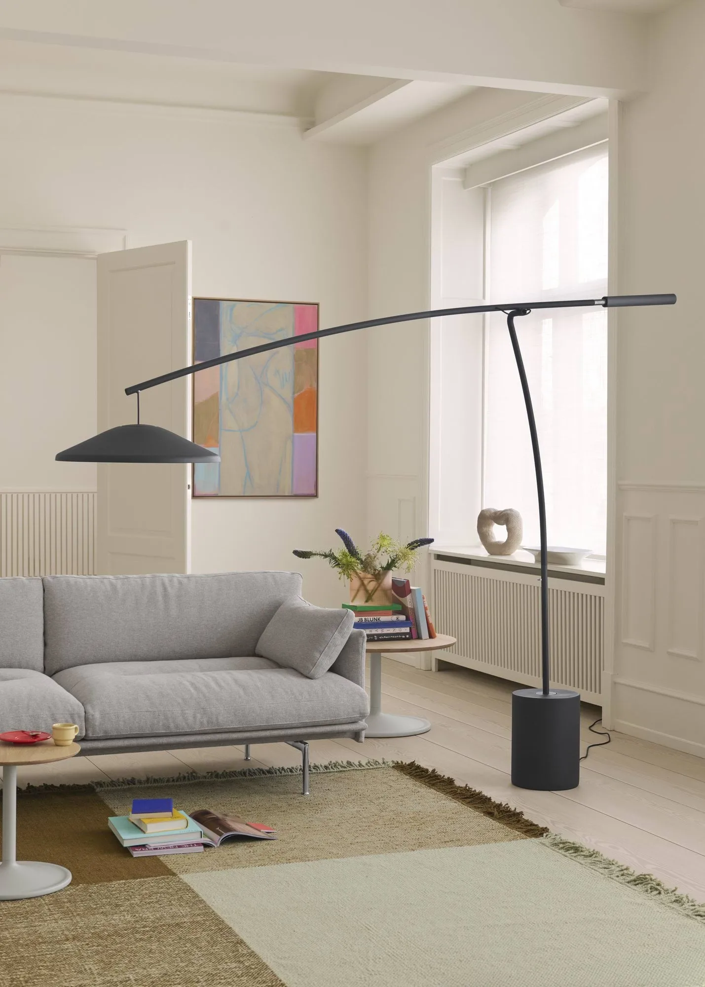 Contra lampa podłogowa, Antracytowa czerń-beton, 188 cm Muuto