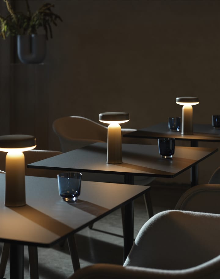 Ease portabel lampa stołowa 21,5 cm, Taupe Muuto