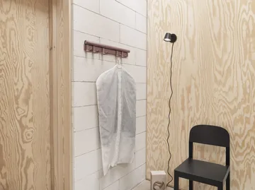 Haczyk do wieszaka na ubrania Coil - Plum - Muuto
