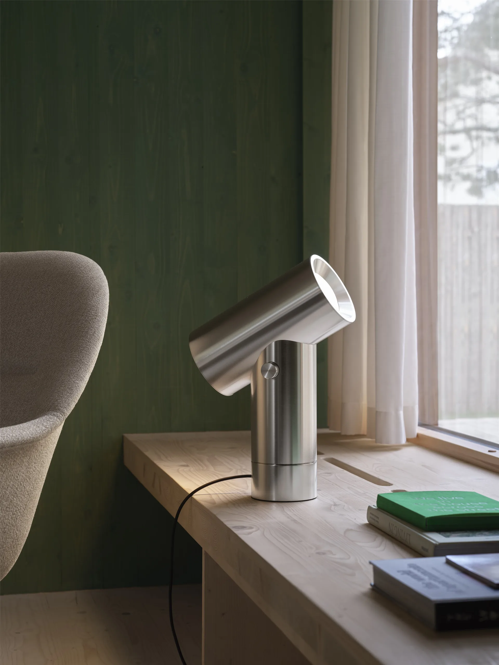 Lampa stołowa Beam 45,4 cm, Polished aluminium Muuto