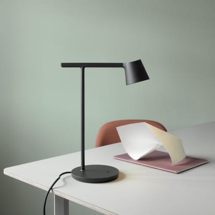 Lampa stołowa Tip - czarny - Muuto