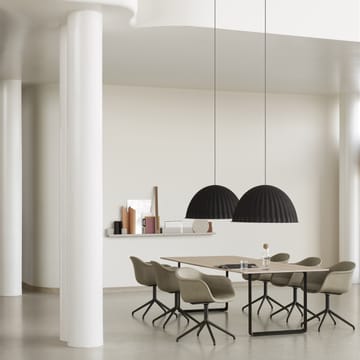 Lampa sufitowa Under the bell Ø 82 cm - czarny - Muuto