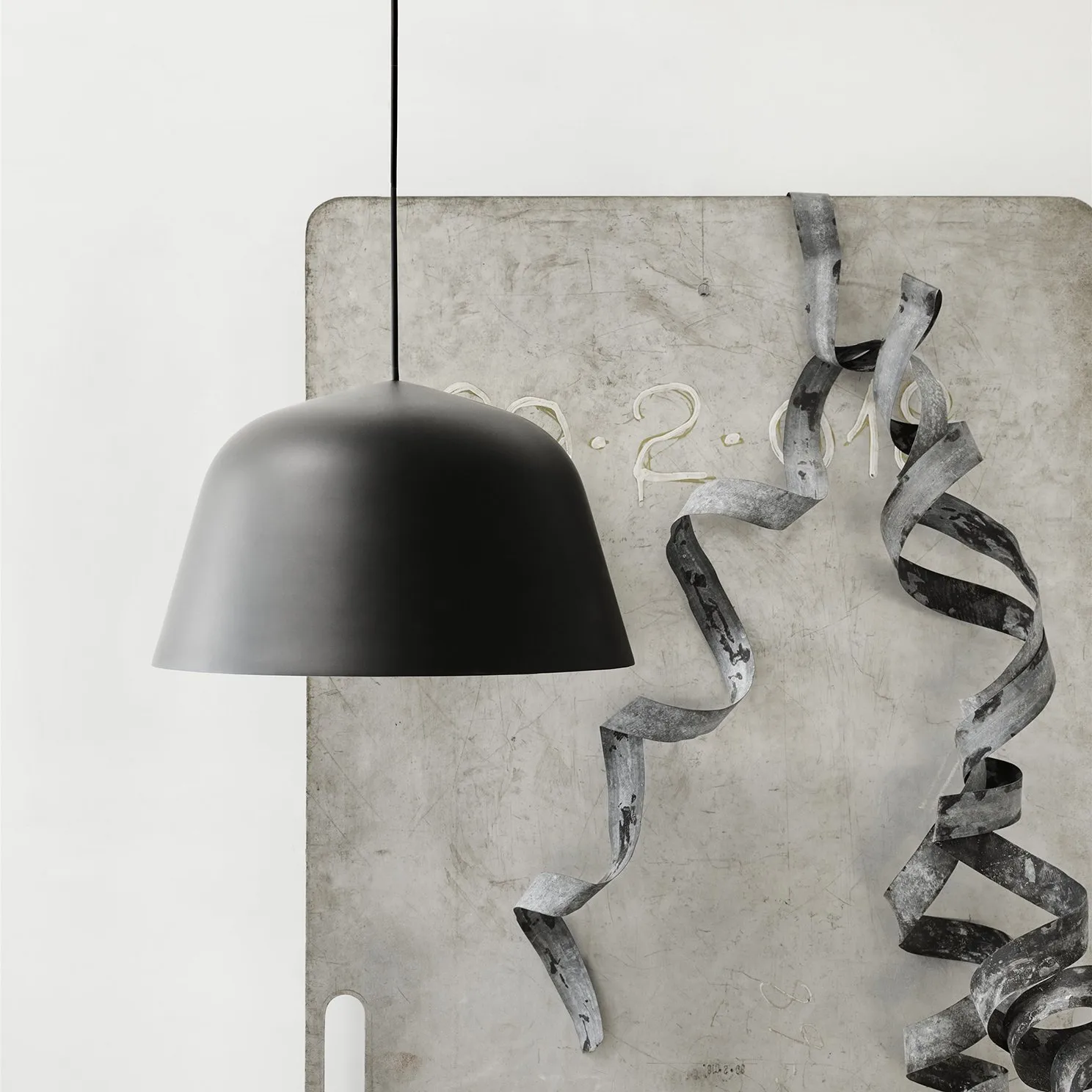 Lampa wisząca Ambit Ø 25 cm, czarny Muuto