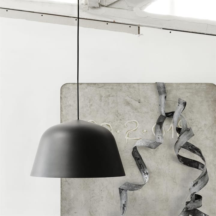 Lampa wisząca Ambit Ø 40 cm, czarny Muuto