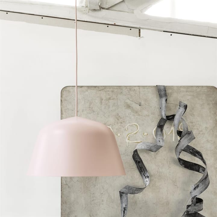 Lampa wisząca Ambit  Ø 40 cm - rose (różowa) - Muuto