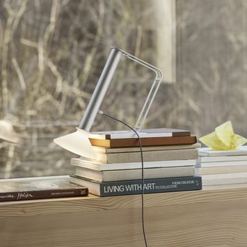 Piton Portable lampa stołowa - aluminium - Muuto