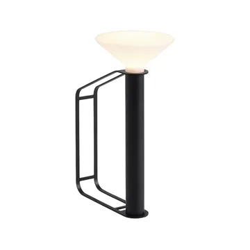 Piton Portable lampa stołowa - black - Muuto