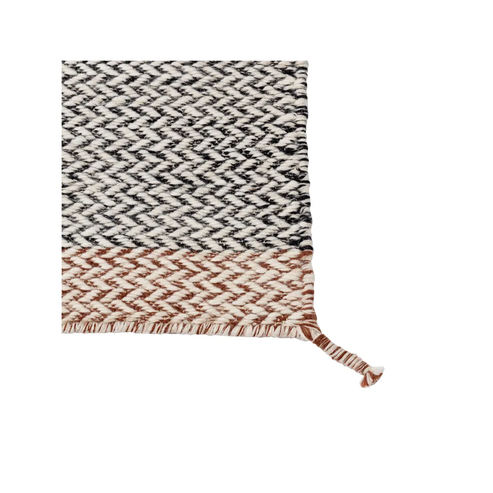 Ply dywan wełniany 270x360 cm, Black/white Muuto