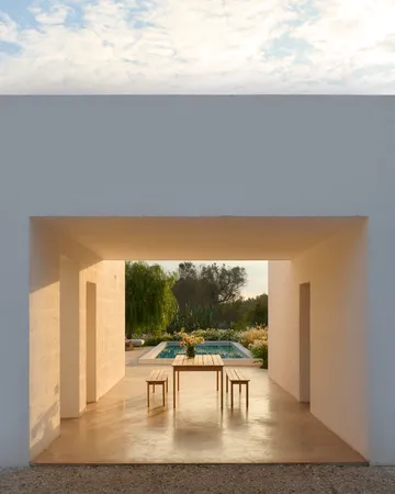 Stół Assemble - Drewno tekowe, 220x92 cm - Muuto