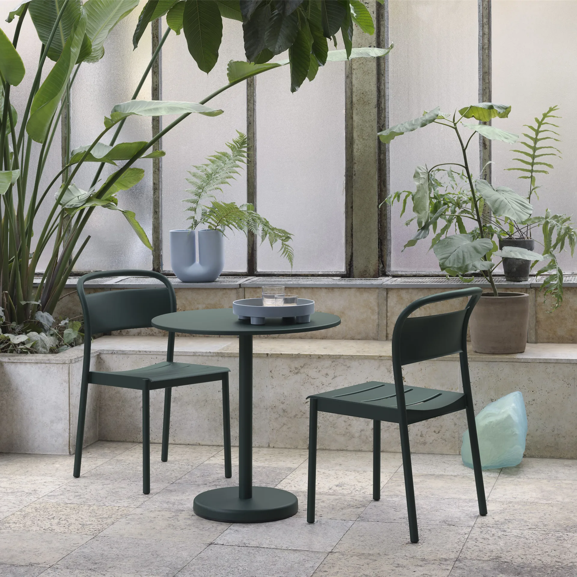 Stół Linear Steel Table Ø70 cm, Dark green Muuto