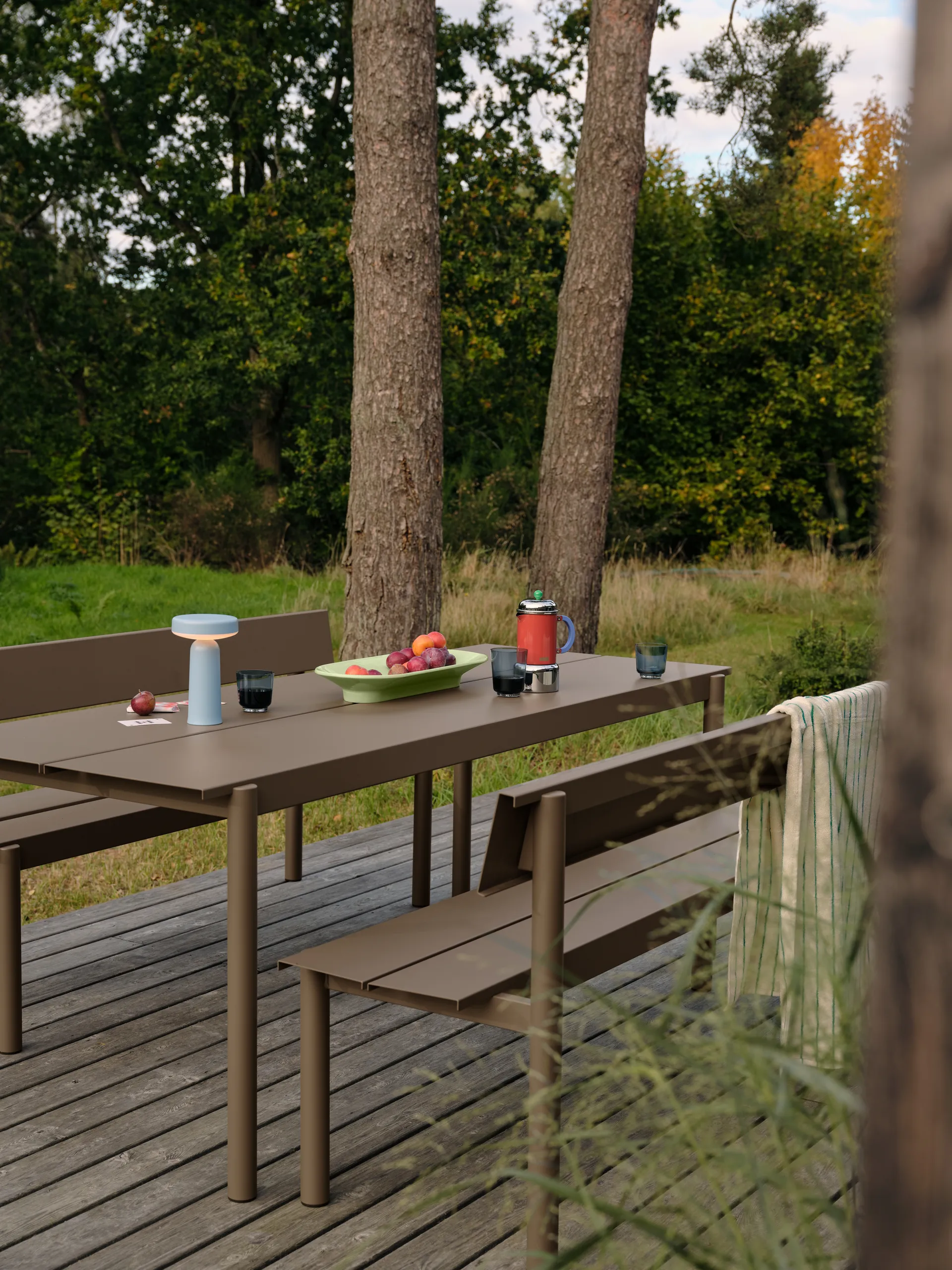 Stół Linear Steel, Taupe, 220x90 cm Muuto