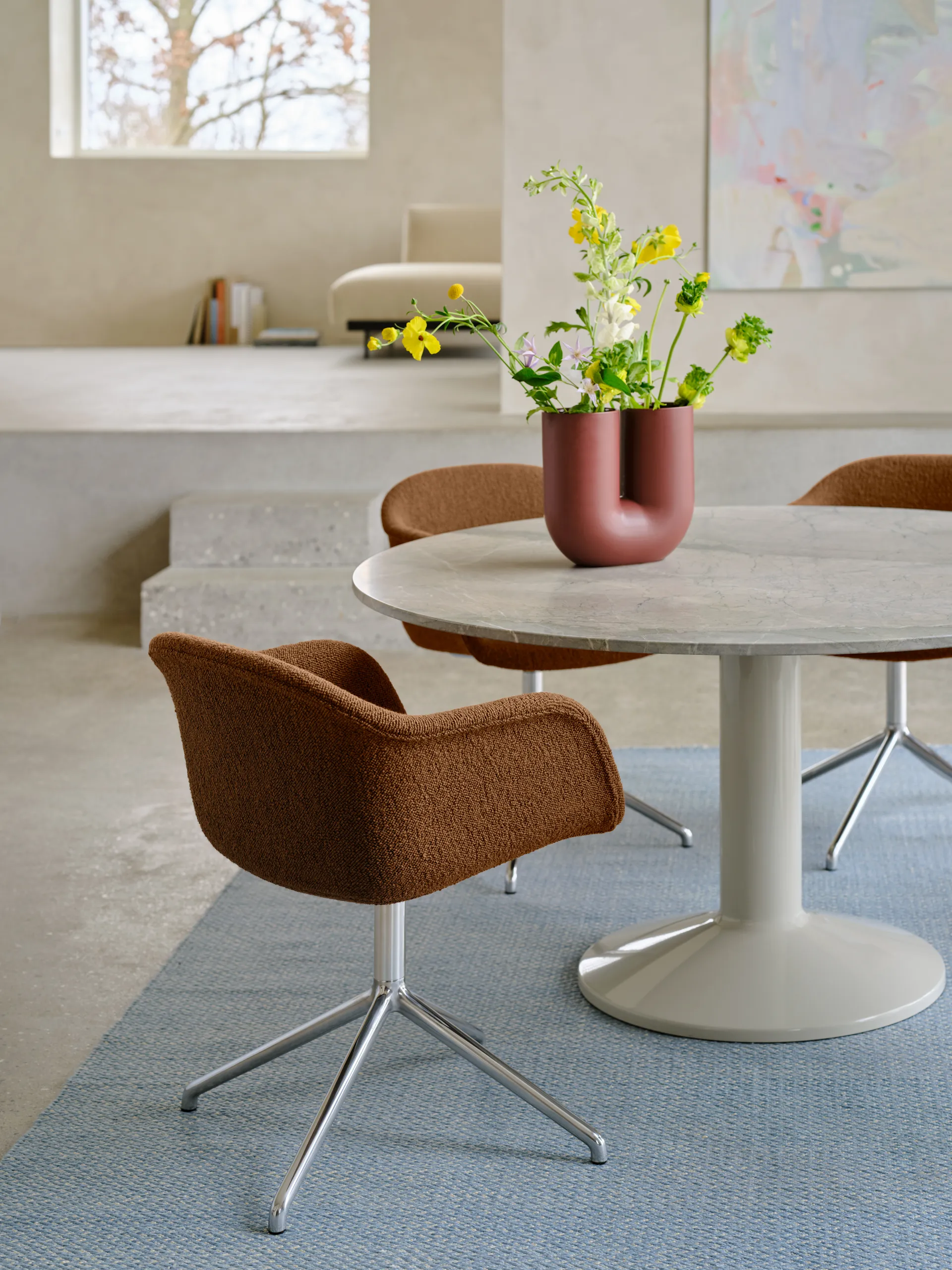 Stół na jednej nodze Midst Ø140 cm, Grey marble-grey Muuto