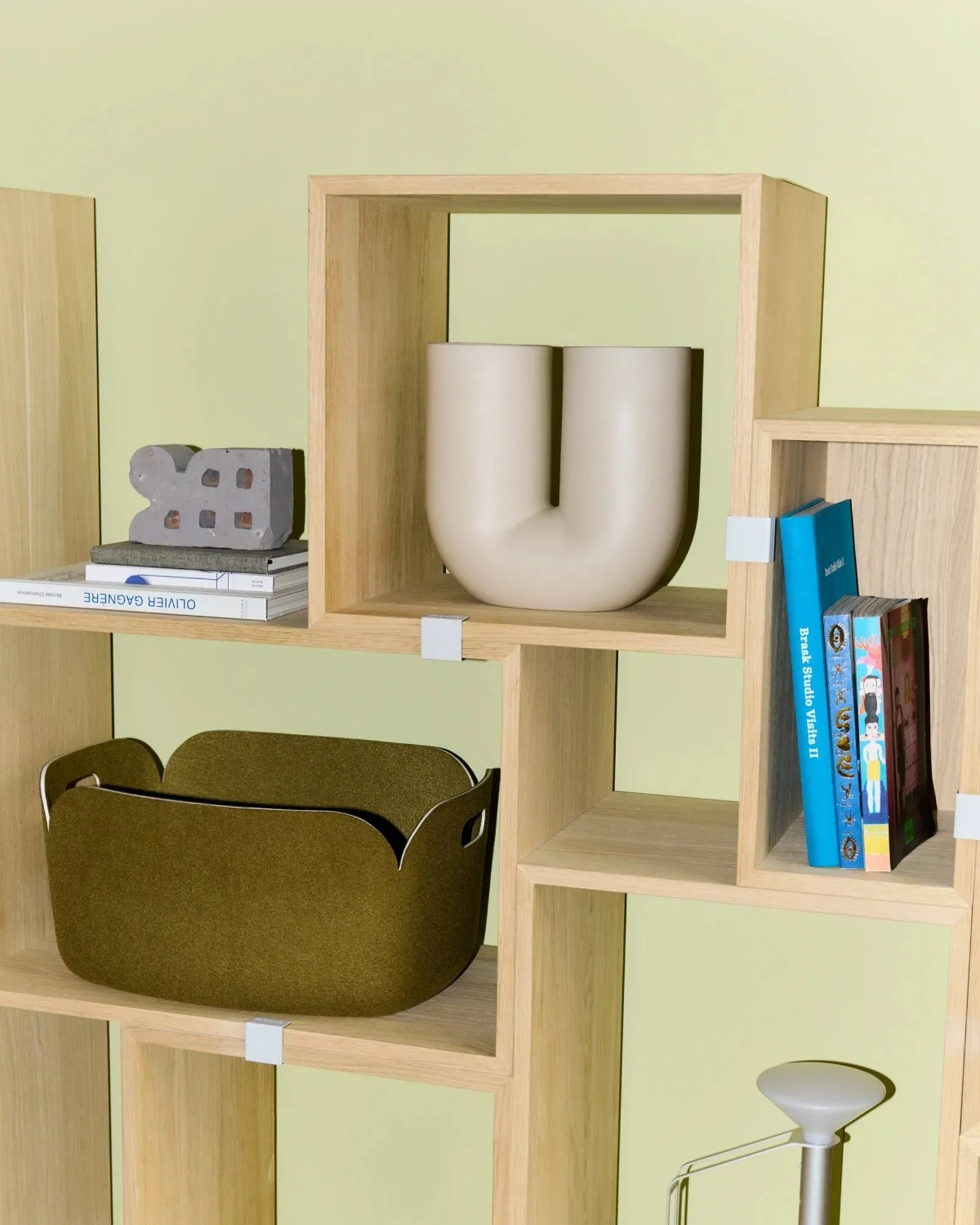 Wazon Kink 26 cm, Piaskowy Muuto