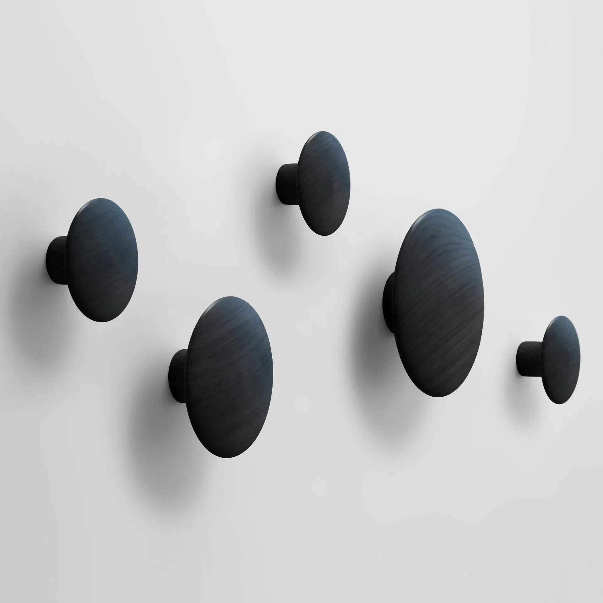 Wieszak Dots czarny, Ø9 cm Muuto