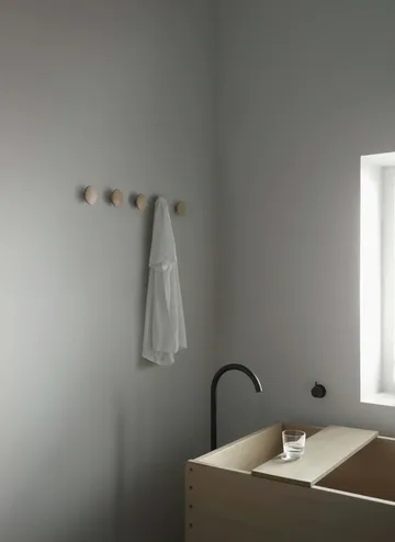 Wieszak Dots dębowy - XS - Muuto