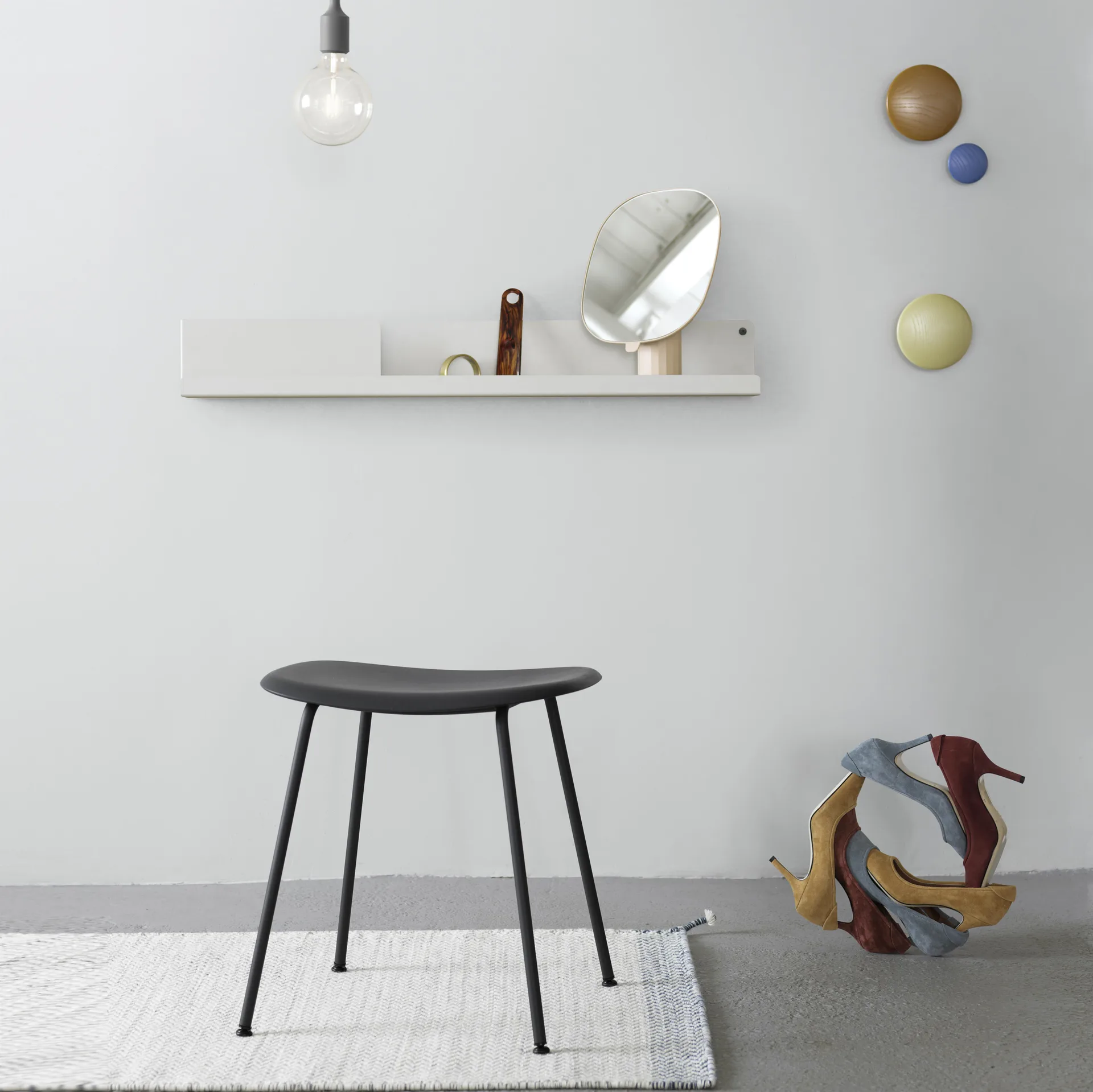 Wieszak Dots granatowy, XS Muuto