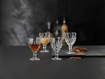 Noblesse kieliszki do likieru 57 ml, 4‑pak - Przezroczysty - Nachtmann