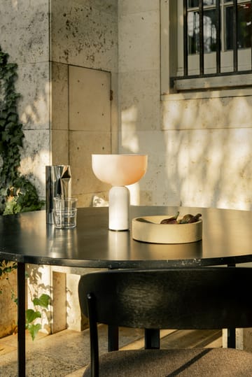 Lampa stołowa przenośna Kizu - Biały marmur - New Works