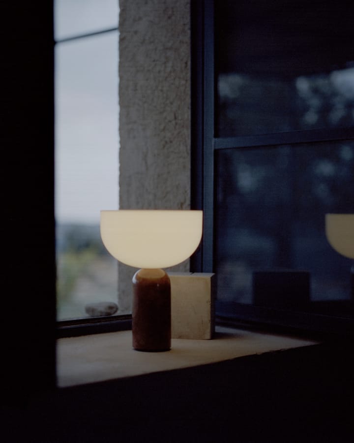 Lampa stołowa przenośna Kizu, Breccia Pernice New Works