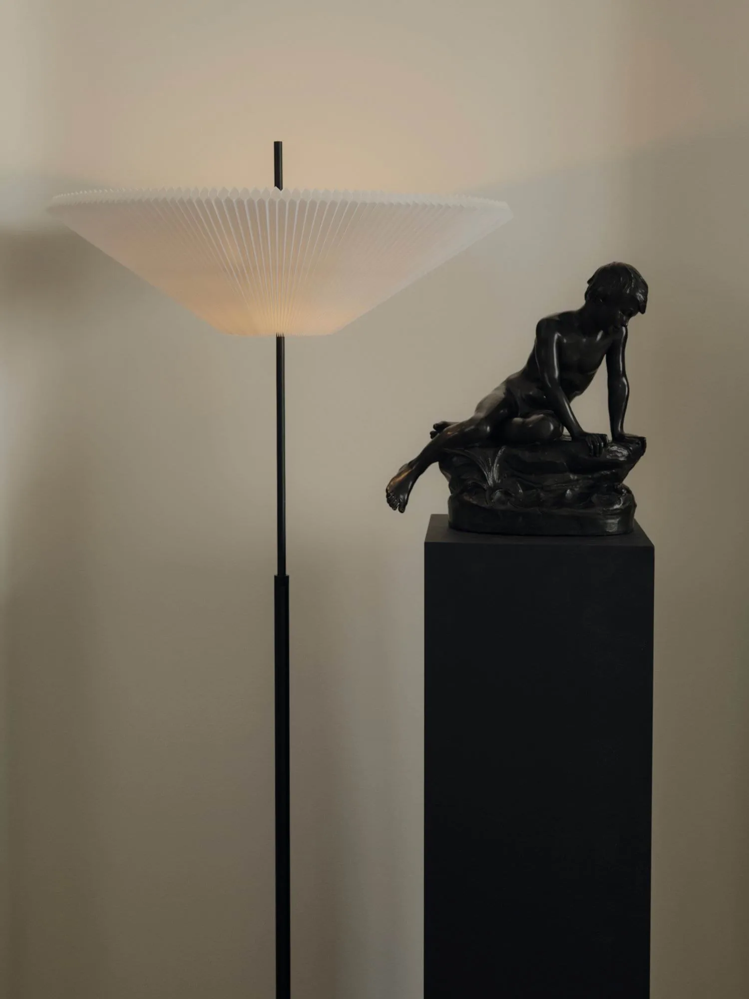 Nebra lampa podłogowa, White (biały), 150 cm New Works