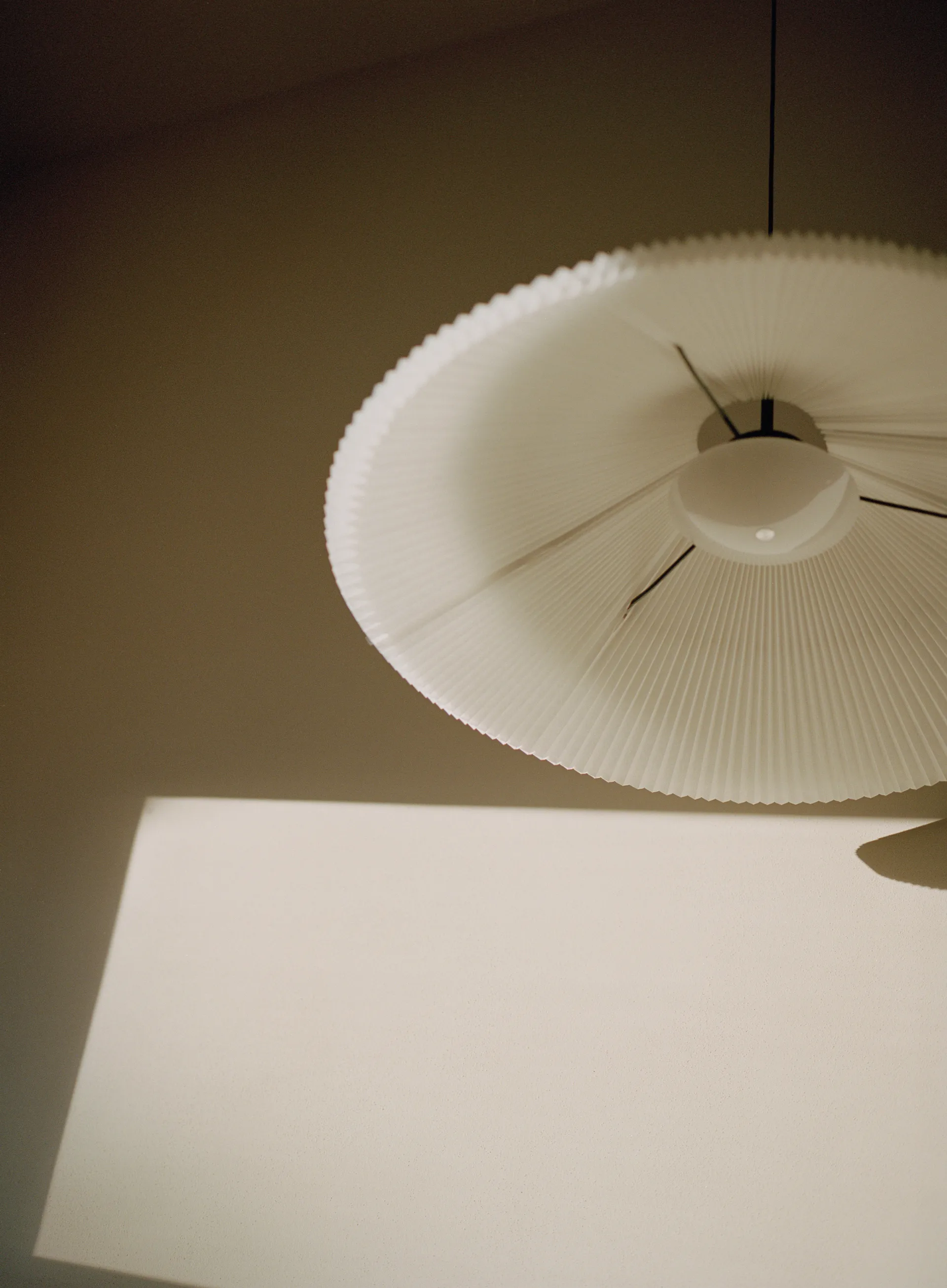 Nebra Small lampa wisząca Ø40-70 cm, White New Works