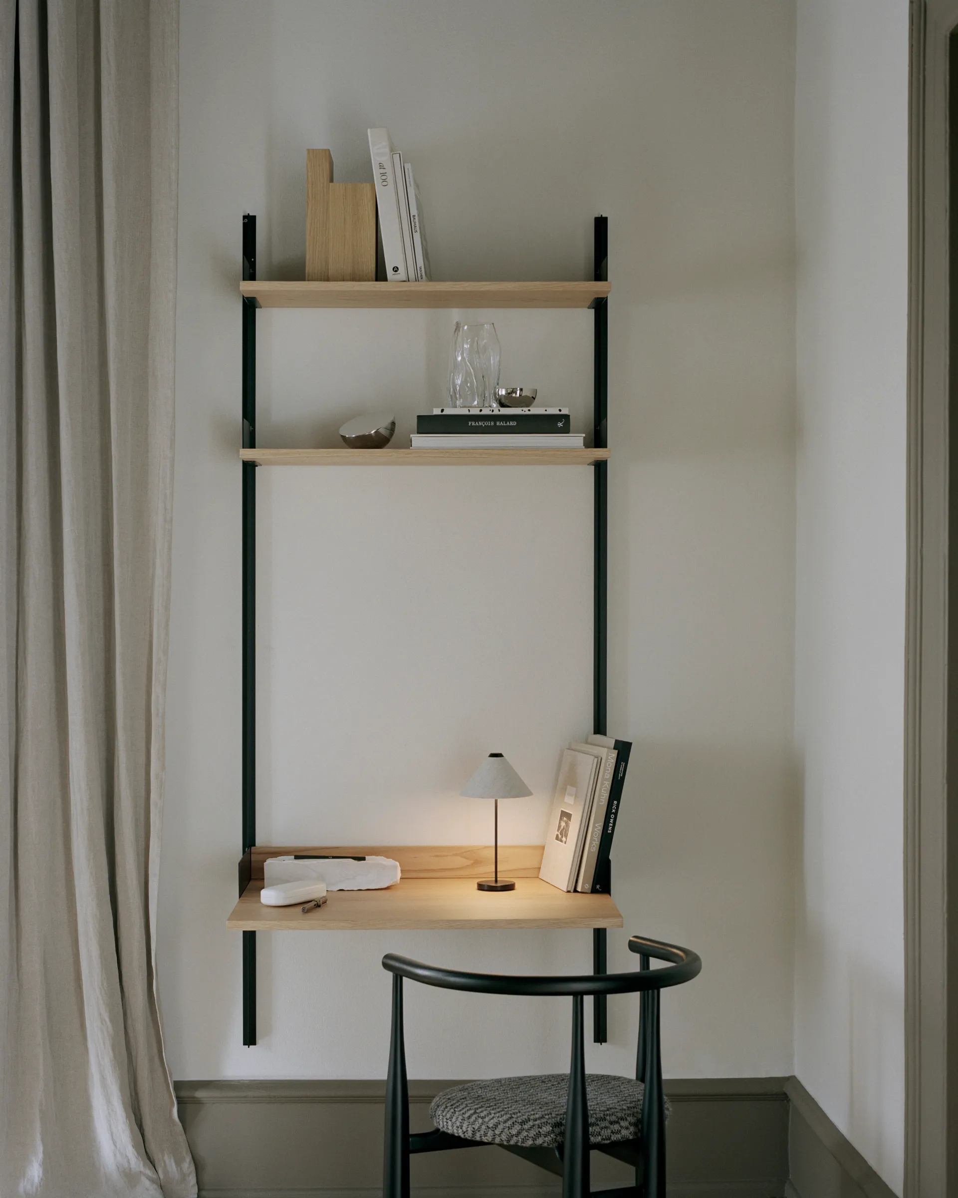 Przenośna lampa stołowa Brolly, Linen New Works