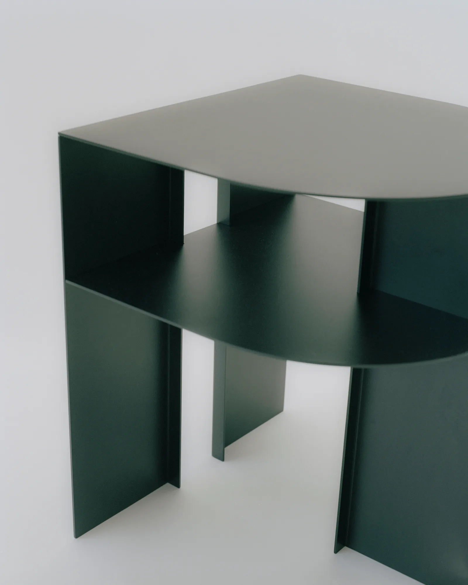 Rand stolik boczny, Black New Works