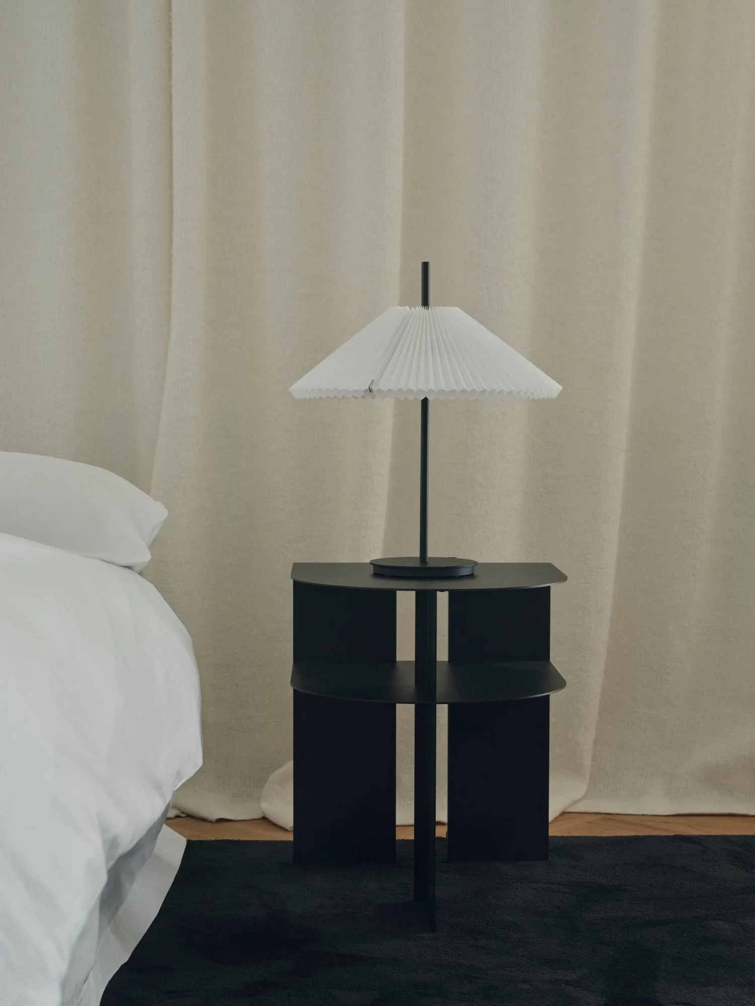 Rand stolik boczny, Black New Works
