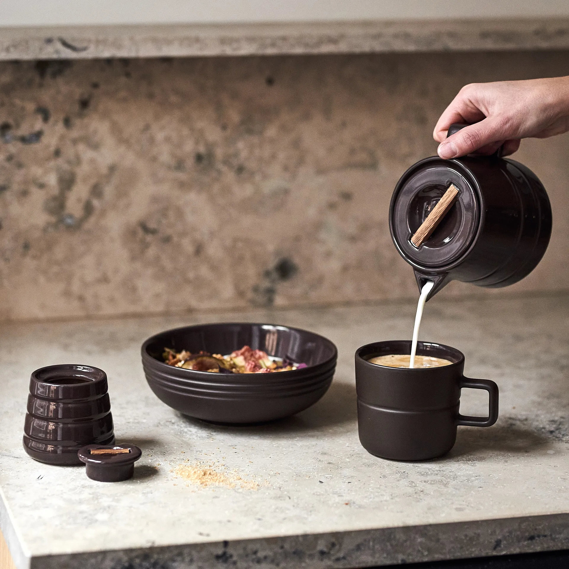 Cukiernica Lines, Brązowy NJRD