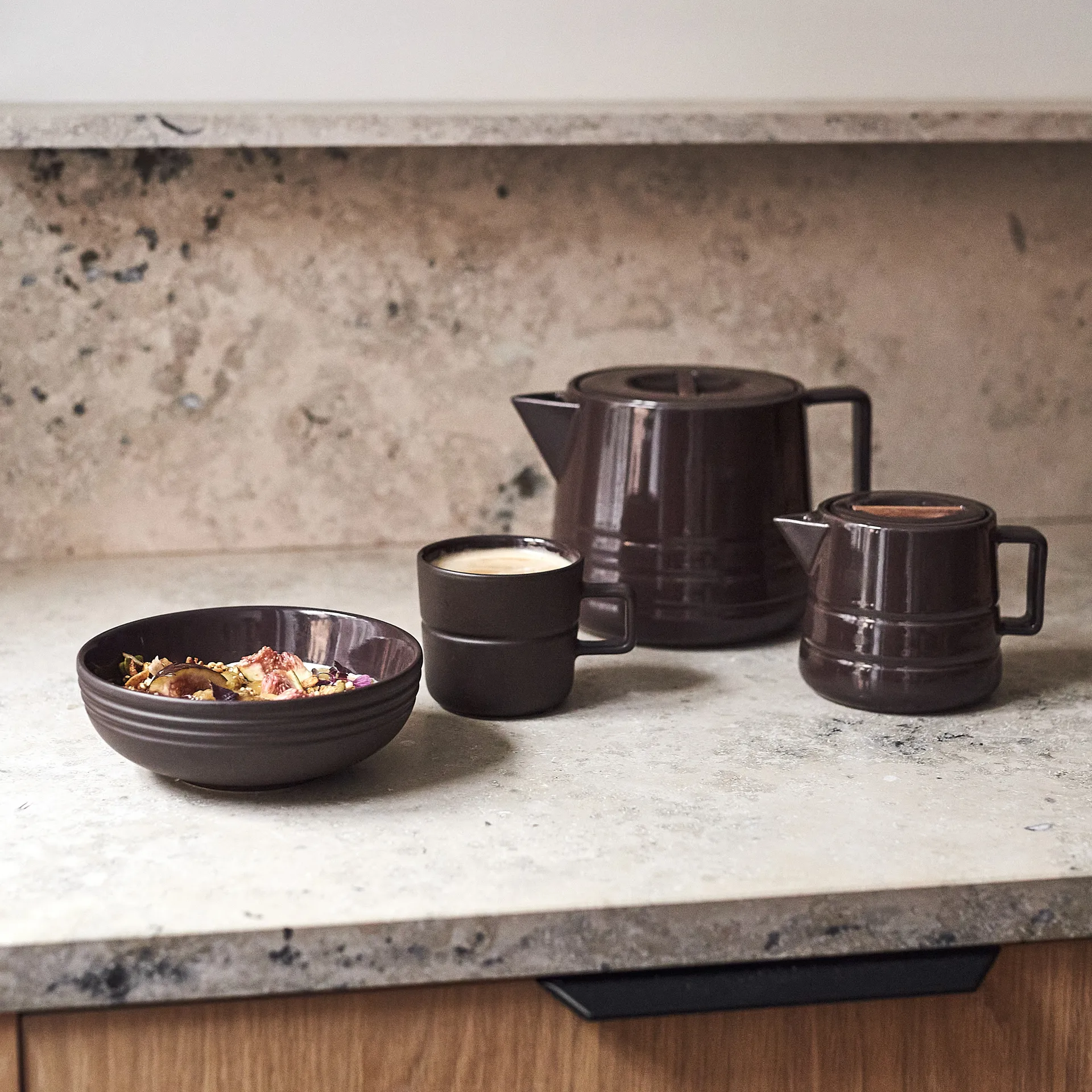 Dzbanek do herbaty Lines 1,5 litra, Brązowy NJRD