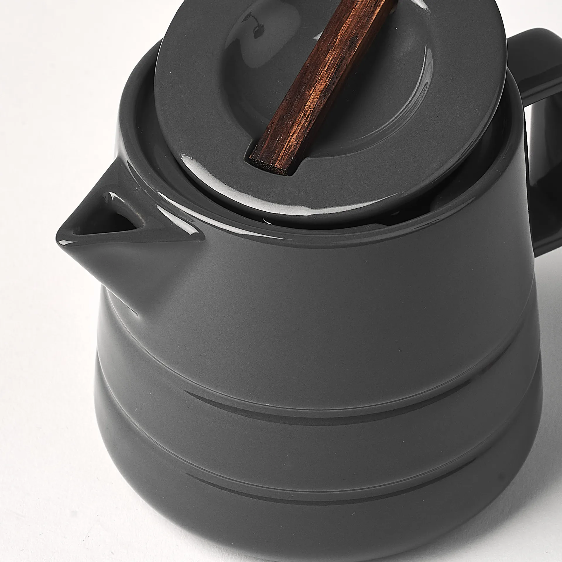 Dzbanek do mleka Lines 50 cl, Ciemnoszary NJRD