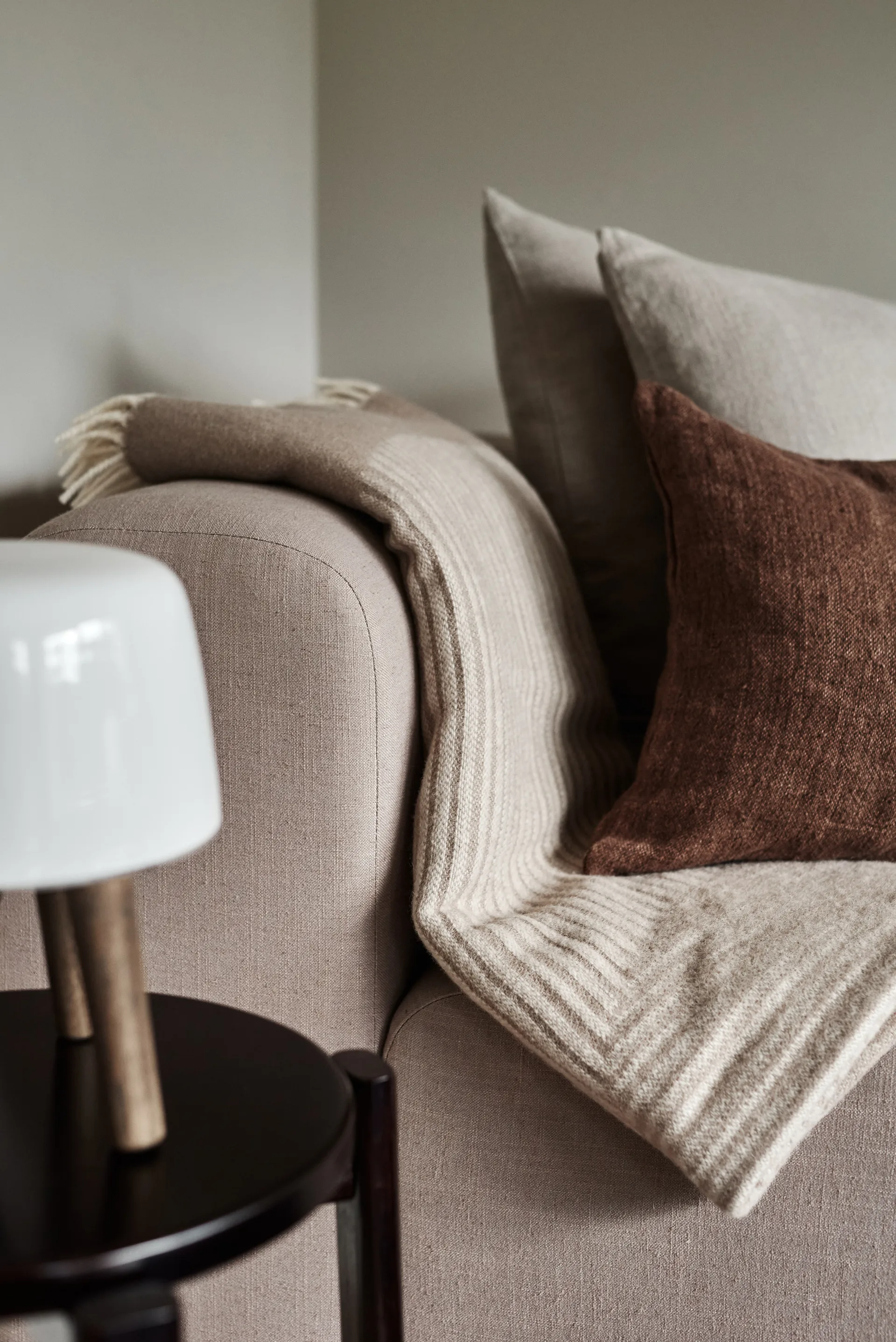 Pled wełniany Circles 130x185 cm, Beżowy NJRD