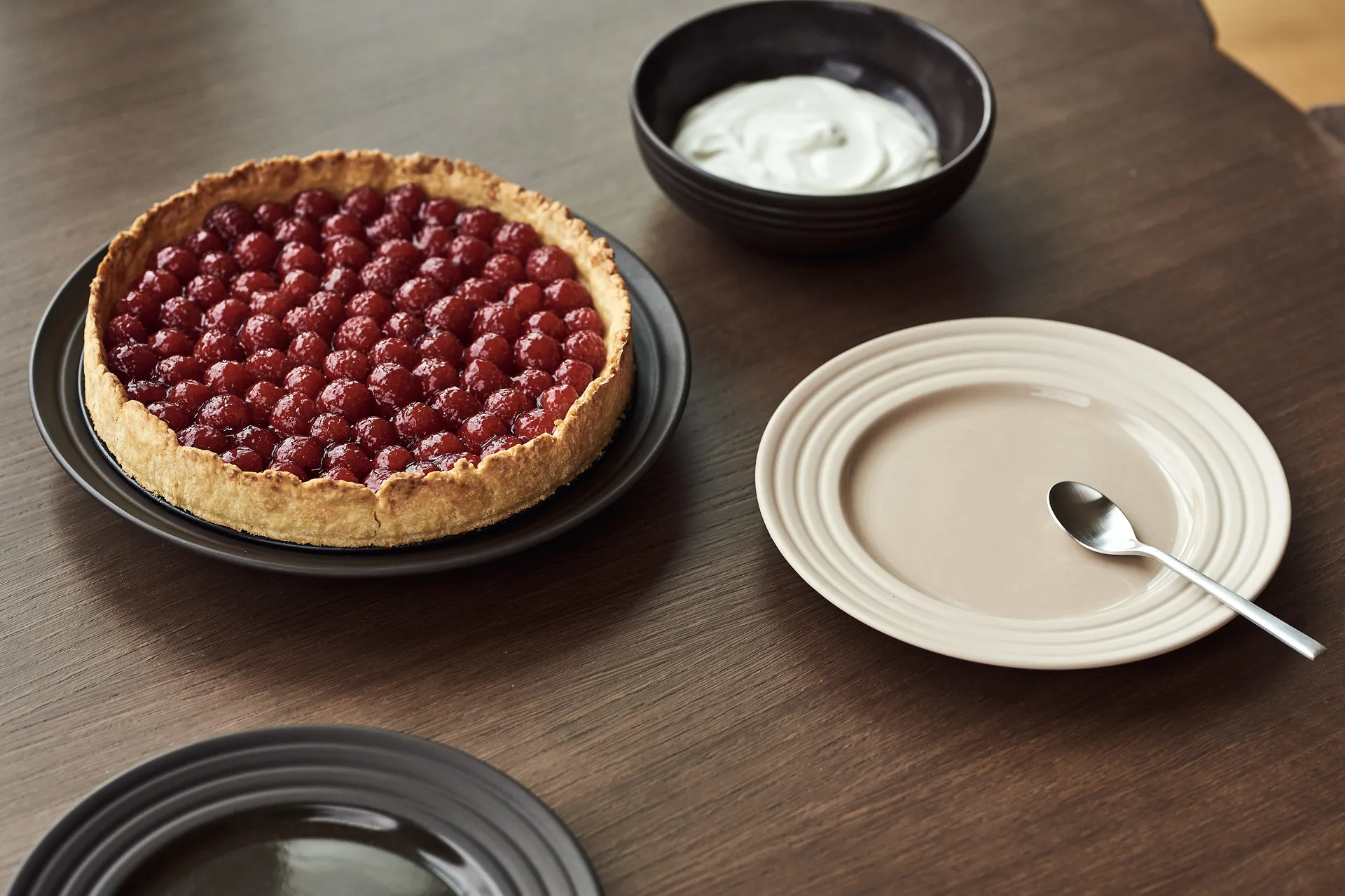 Talerz Lines Ø27 cm, Brązowy NJRD